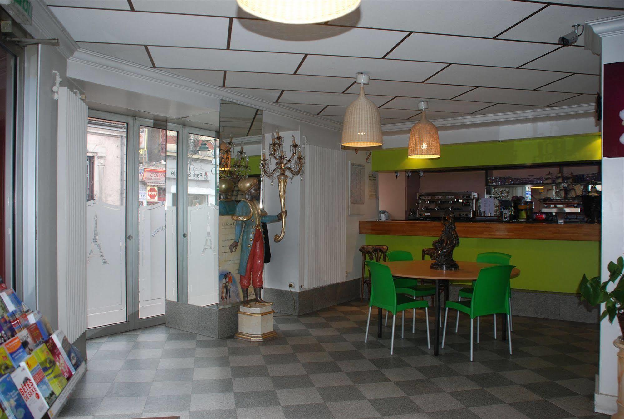 De La Tour Paris-malakoff Hotel